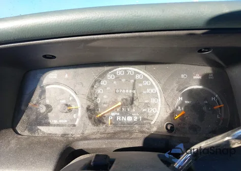 1997 Ford Crown Victoria Lx z USA, uszkodzony, nr VIN 2FALP74W2VX174070